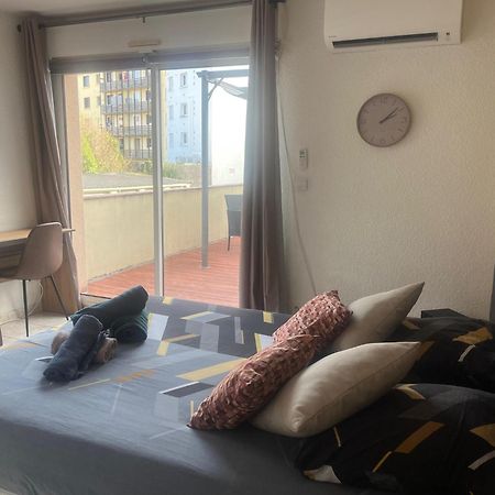 Studio Climatise Et Grande Terrasse Tarbes Centre Экстерьер фото