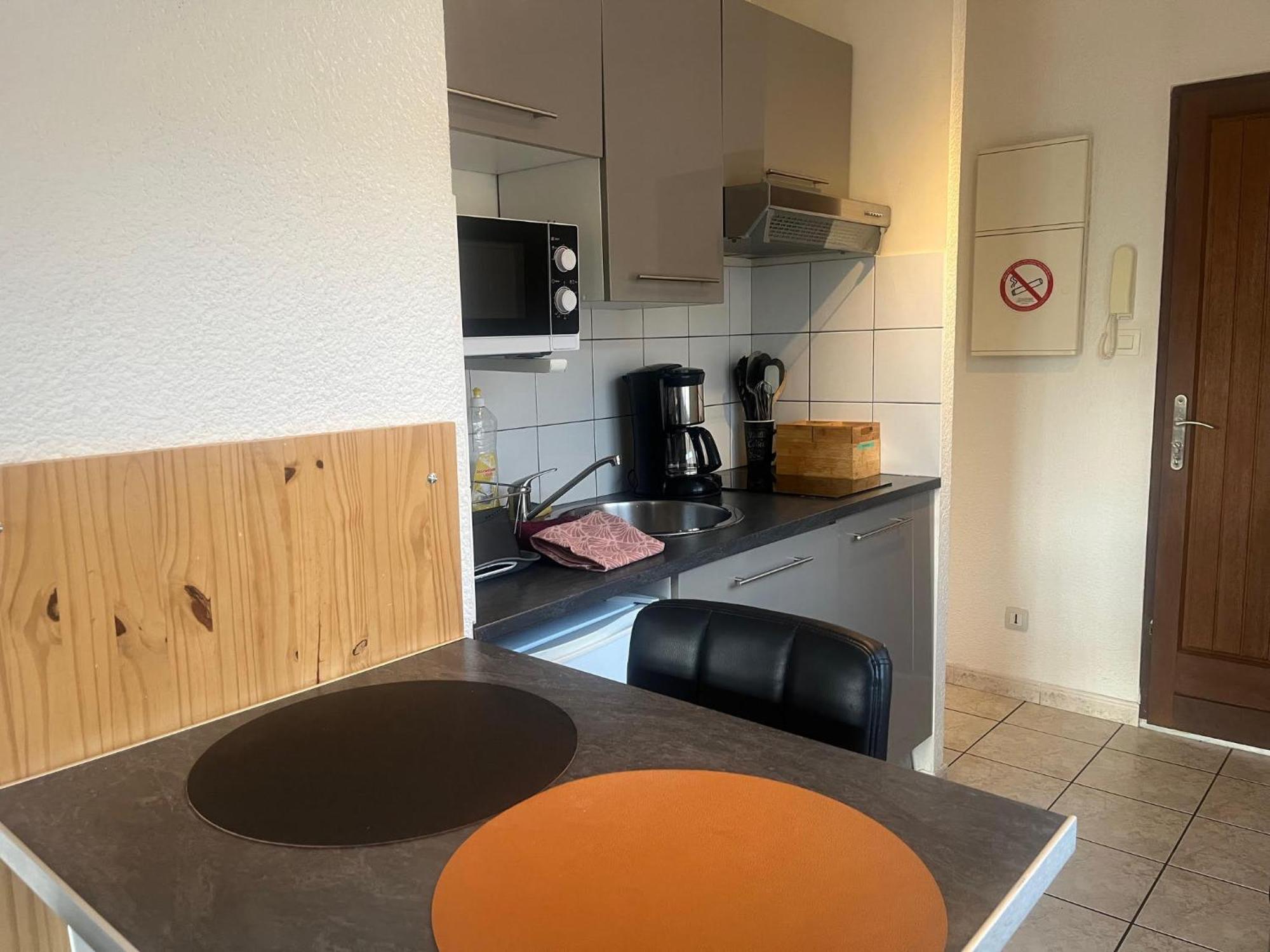 Studio Climatise Et Grande Terrasse Tarbes Centre Экстерьер фото