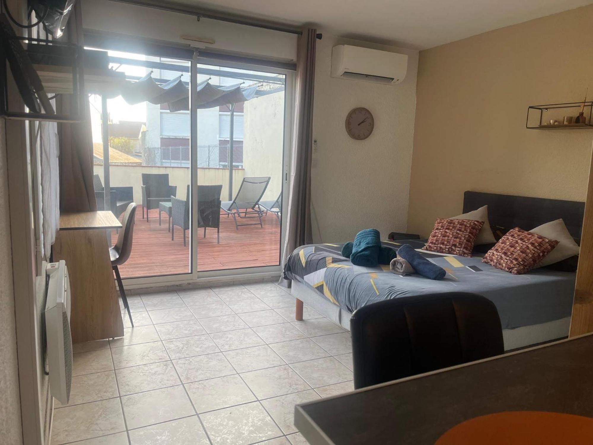 Studio Climatise Et Grande Terrasse Tarbes Centre Экстерьер фото
